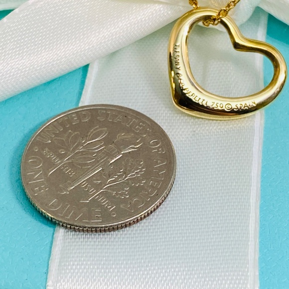 Tiffany & Company 18k Elsa Peretti open heart necklace with box .750 MSRP$1900 - Picture 4 of 8
